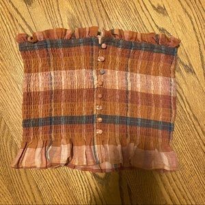 Cute American Eagle Crop Top!!